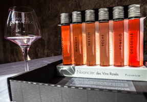 corporate-photographe-vin-photo-packshot-rose-champagne-produit