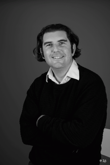 portrait studio corporate commercial trombinoscope business professional society factory industrial shooting photo aix provence marseille toulon nice photographer south-of france saint maximin