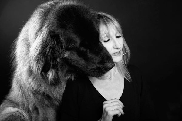 photo-noir-blanc-chien-leonberg-animal-domestique-studio-aix-provence-toulon-saint-maximin-var-seance