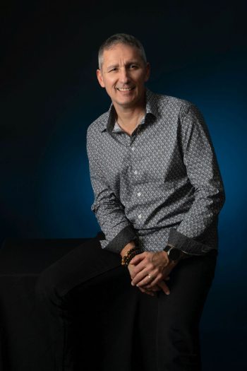 corporate photo entreprise portrait pro professionnel studio photographe eucleia linkedin cv site web flyer communication saint maximin brignoles frejus aix provence var montpellier lyon marseille toulon nice