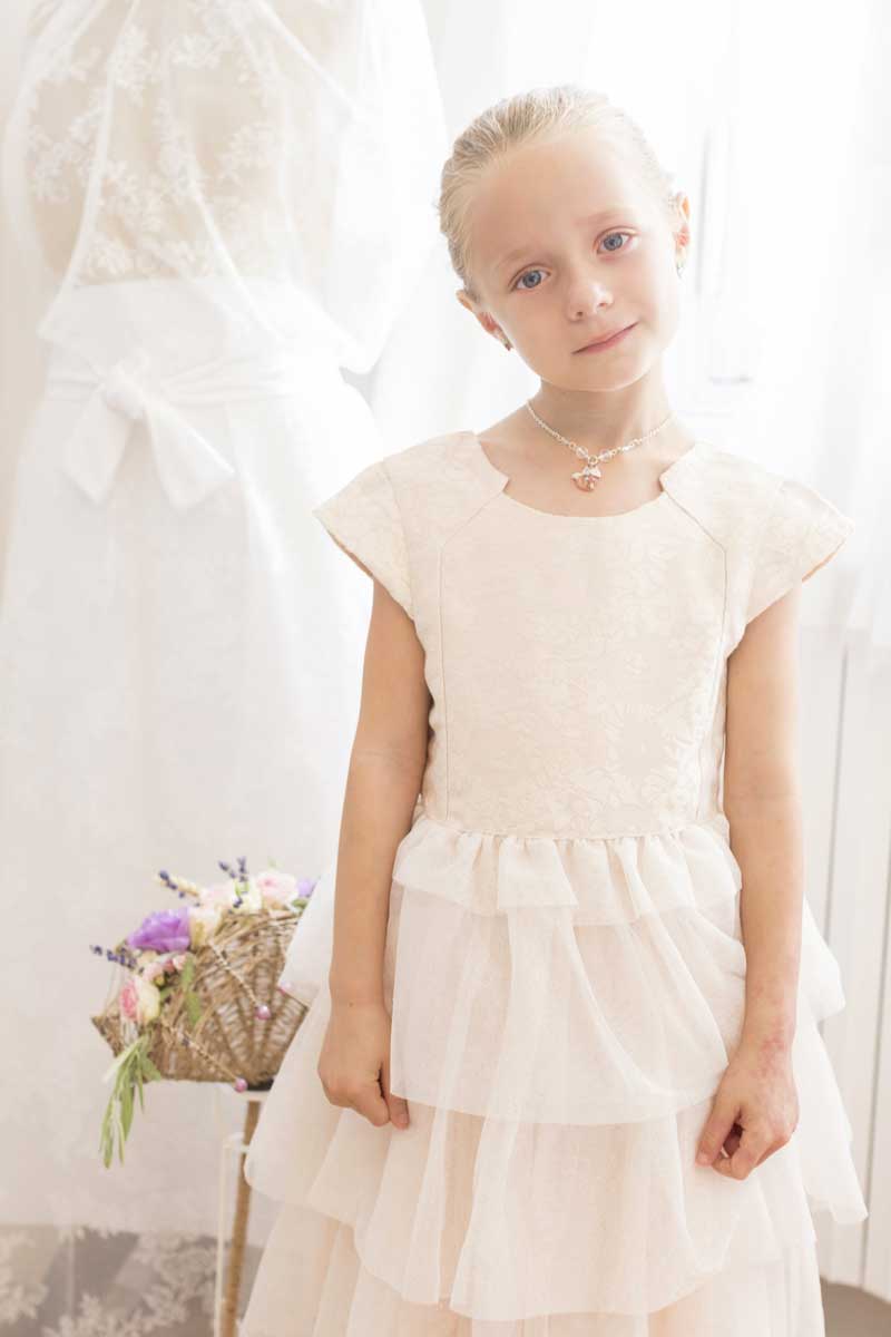 demoiselle honneur fille mariage ceremonie cortege var paca aix provence mariee eucleia reportage photo