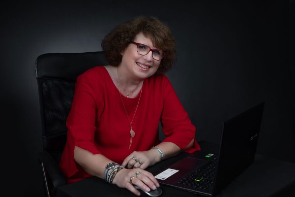 photo corporate secretaire entreprise site web-professionnelphotographe studio eucleia saint maximin sainte baume aix provence var